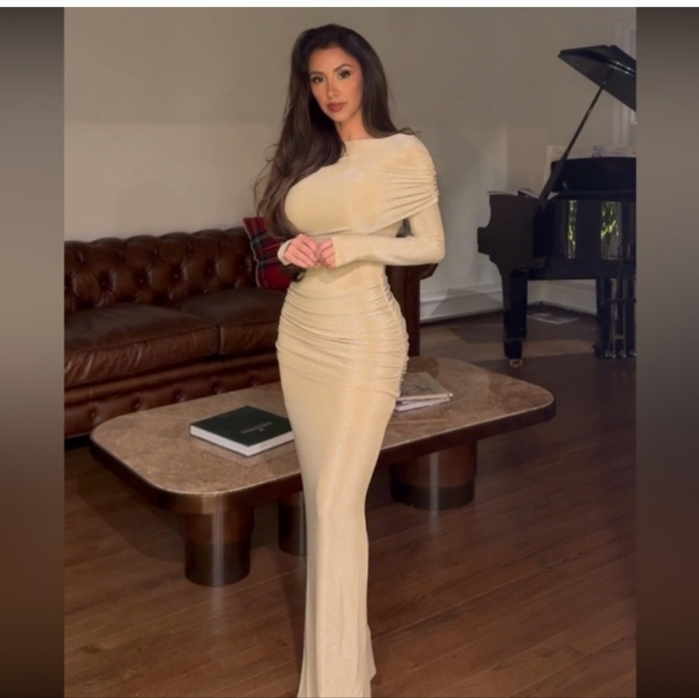 Commense Cream Ruched Long-Sleeve Maxi Dress